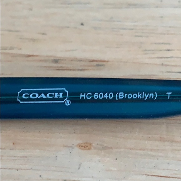 COACH WOMENS DESIGNER EYEWEAR.  TORTOISE NWT - Picture 5 of 6